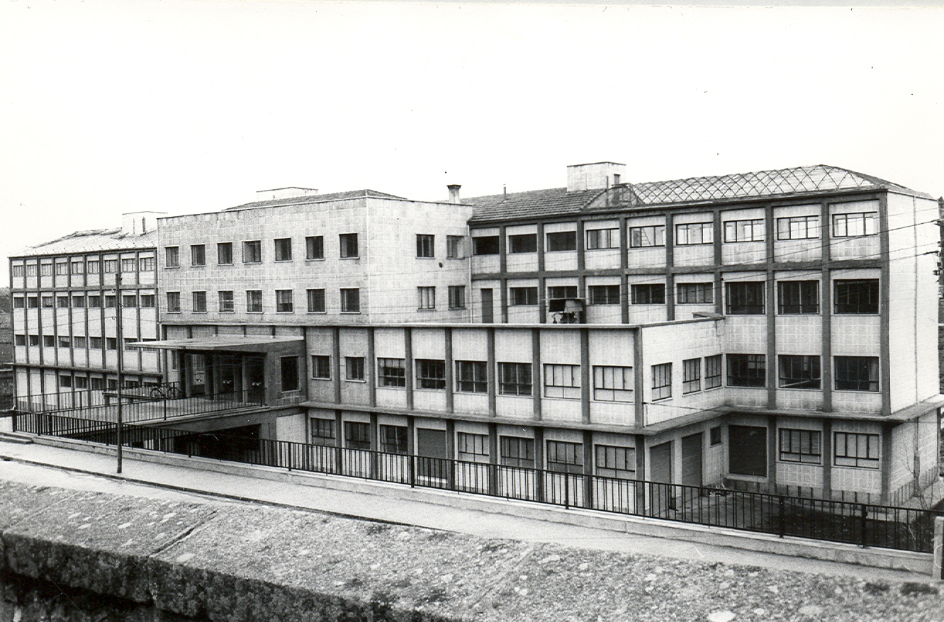 Foto de 1967 edificio cordel de merinas.